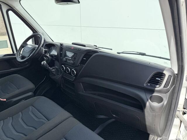 Iveco DAILY 35S14 L2H2 Luchtvering Trekhaak Cruise Control Climate Control Lucht Geveerde Bestuurdersstoel