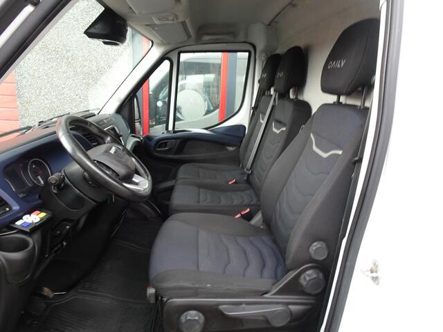 Iveco DAILY 35S16V 2.3 352 H1-l2 hi matic 3500 kg trekgewicht 3 zits navi camera