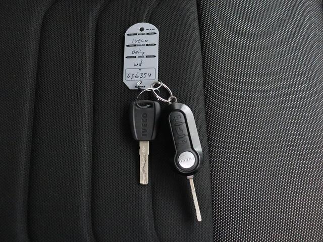 Iveco DAILY 35S16 Hi-Matic Automaat L3H2 | Airco | 3-Persoons | Betimmering