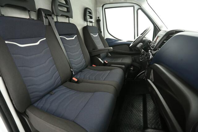 Iveco DAILY 35 S14 2.3D L2H2 | Automaat | 3500KG Trekgew. | Trekh. | Airco | Cruise | 3-Zits