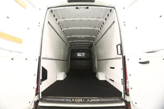 Iveco DAILY 35S16V 2.3 410 155PK L3H2 | 3500KG Trekgew. | Airco | 3-Zits | Parkeersensoren