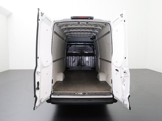 Iveco DAILY 35S21 3.0Ltr Hi-Matic Automaat L3H2 Maxi | Navigatie | Camera | 3-Persoons | Airco | Cruise