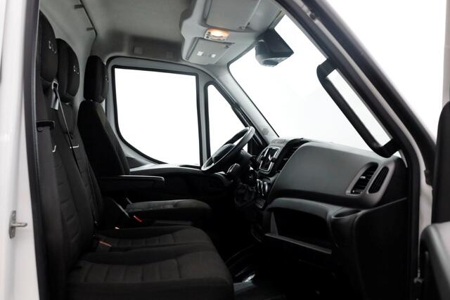 Iveco DAILY 35S18 3.0 180pk HiMatic Automaat L4H2 Maxi LED/Camera/Trekhaak 3500kg 02-2023