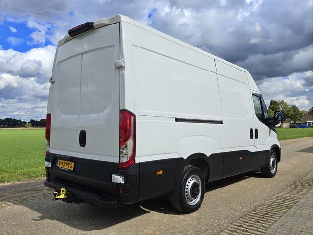 Iveco DAILY 35S14V 2.3 352L H2 - L2L H2 - 140 Pk - Euro 6 - Climate Control - Cruise Control