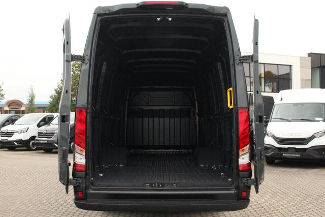 Iveco DAILY 35C18V 3.0 180pk 410L L4H2 Dubbellucht | Automaat | Gev. Stoel | Camera | 3500kg trekgew. | Carplay/Android | | Lease 824,- p/m