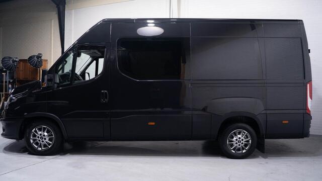 Iveco DAILY 35S21 210 pk Aut. Dubbel Cabine 6-Zits Adapt. Cruise, Navi, Camera, 16" LMV, Trekhaak 3.500 kg