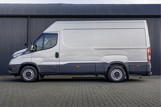 Iveco DAILY 35S16V L2H2 | Automaat | Air-Pro Editie | Luchtvering | LED | Camera | Navi | PDC | 3.5T Trekgewicht | Oprijplaat | Cruise | Euro 6