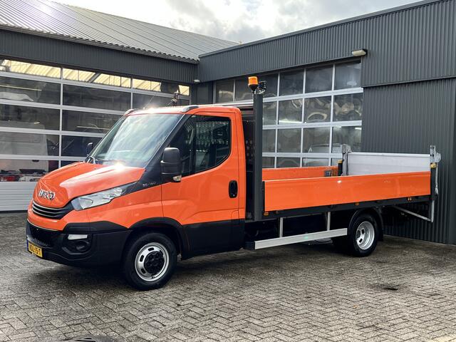 Iveco DAILY 35C14 2.3 375 Laadklep 500kg Trekhaak 3500kg trekgewicht Airco 2-Persoons Open laadbak Pick-up P-up Bakwagen Telefoonverbinding 1e eigenaar Euro 6 Bpm vrij !!!