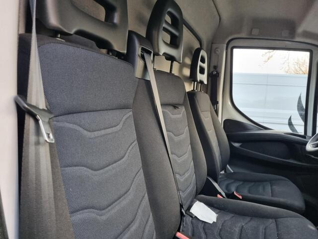 Iveco DAILY 35S16 HiMatic Airco Dhollandia bakwagen