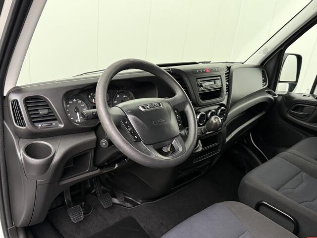 Iveco DAILY 35C16 Bakwagen+Laadklep | Airco | Cruise | 3-Persoons | Dakspoiler