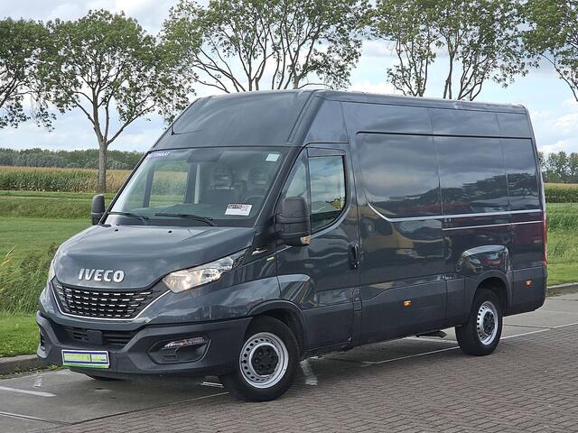 Iveco DAILY 35S14V 2.3 352 L2H2 3.5T-Trekhaak Automaat Airco Euro6!