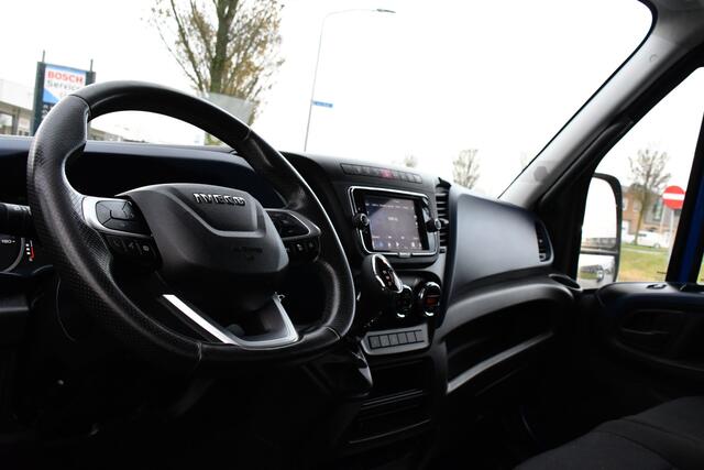 Iveco DAILY 35C14V 2.3 352 H2 PB Edition Adaptieve Cruise, 3500kg Trekhaak, Camera, Carplay, Automaat, LED, Multimedia, NAVI, Uniek!