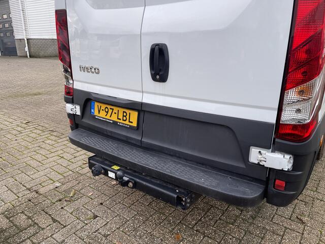 Iveco DAILY 35S14V 2.3 410 L4H2 automaat / dubbel cabine 7 persoons / vaste prijs rijklaar ¤ 29.950 ex btw / lease ¤/ cruise en climate control / trekhaak 3500 kg / euro 6 / bpm vrij