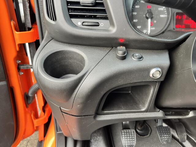 Iveco DAILY 35C14 2.3 375 Laadklep 500kg Trekhaak 3500kg trekgewicht Airco 2-Persoons Open laadbak Pick-up P-up Bakwagen Telefoonverbinding 1e eigenaar Euro 6 Bpm vrij !!!