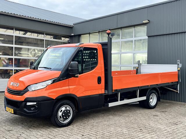 Iveco DAILY 35C14 2.3 375 Laadklep 500kg Trekhaak 3500kg trekgewicht Airco 2-Persoons Open laadbak Pick-up P-up Bakwagen Telefoonverbinding 1e eigenaar Euro 6 Bpm vrij !!!