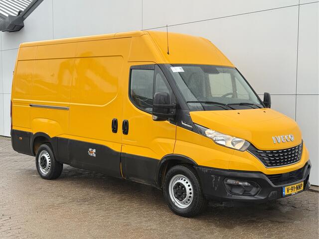 Iveco DAILY 35S16 2.3 Automaat L2H2 Oprijplaat Trekhaak Climate Control Cruise Control Lucht Geveerde Stoel