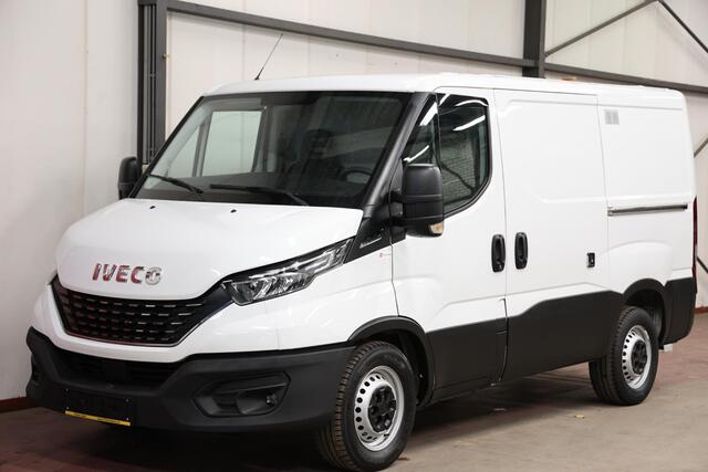 Iveco DAILY 35S16V 2.3 L1H1 AUTOMAAT 160PK 3500KG TREKVERMOGEN