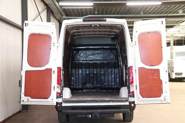 Iveco DAILY 35S14V 2.3 L2H2 MET 3500 KG Trekvermogen