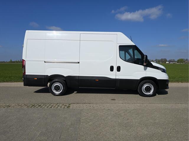 Iveco DAILY 35S14V 2.3 352L H2 - 140 Pk - Euro 6 - Airco - Cruise Control - L2 L H2
