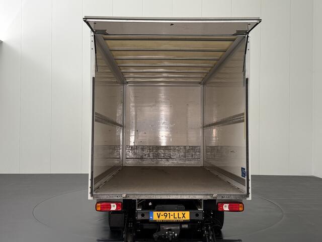 Iveco DAILY 35C16 Bakwagen+Laadklep | Trekhaak 3500 Kg | Airco | 3-Persoons |