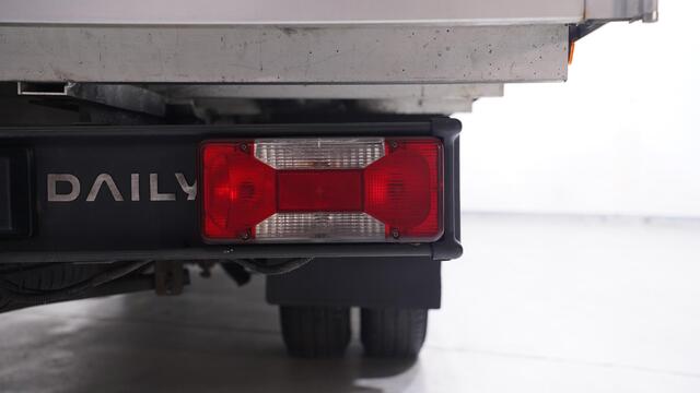 Iveco DAILY 35C15 150 pk Bakwagen met Deuren Dubbel lucht achter, Audio, Elek. Pakket, 3-Zits