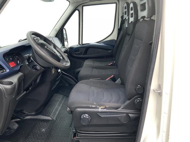 Iveco DAILY 35C15V 3.0 410 H3 L Maxi Airco 3 Zits Cruise Camera Trekhaak 3500 kg Euro 6