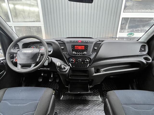 Iveco DAILY 35C14D 2.3 410 Kipper Airco Trekhaak 3500kg Cruise controle 6 persoons Euro 6 Let op kraakt met overschakelen !!