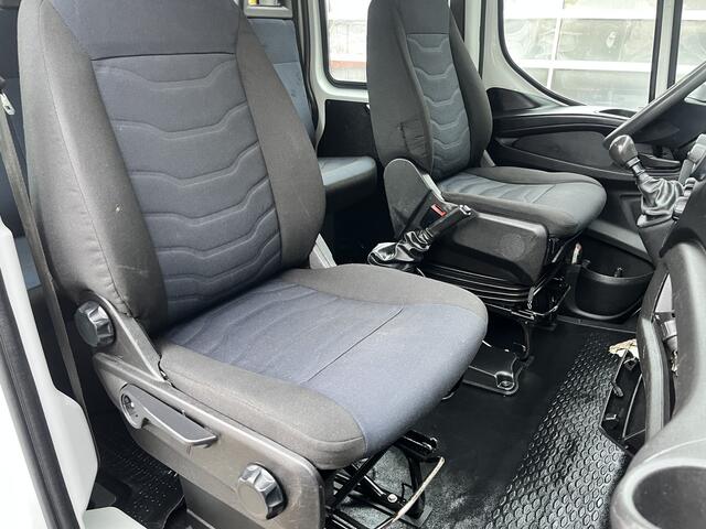 Iveco DAILY 35C14D 2.3 410 Kipper Airco Trekhaak 3500kg Cruise controle 6 persoons Euro 6 Let op kraakt met overschakelen !!