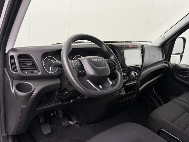 Iveco DAILY 35C16 Bakwagen | Laadklep | Euro 6 | Camera | Multimedia | 3-Zits