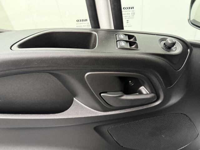 Iveco DAILY 35C16 Bakwagen | Laadklep | Euro 6 | Camera | Multimedia | 3-Zits