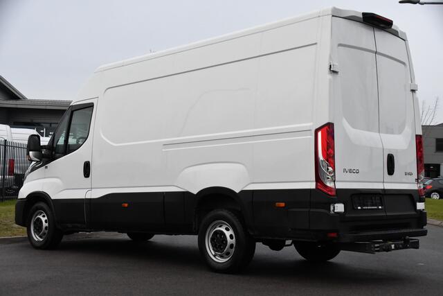 Iveco DAILY 35C16V 2.3 352L H2 FACE LIFT! Camera, Carplay, 3500kg Trekhaak, Cruise, Automaat, 160pk, Sensoren, Uniek!