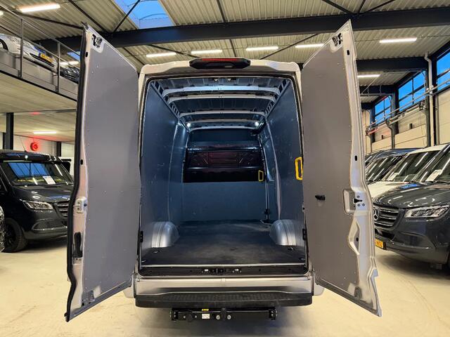 Iveco DAILY 35S21 L2H2 Automaat Airco Navi Cruisecontrol Lucht Vering BPM VRIJ