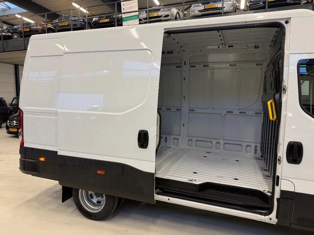 Iveco DAILY 35C21L2H2 Automaat Airco Cruisecontrol Trekhaak NIEUW BPM VRIJ