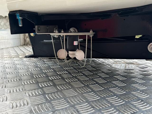 Iveco DAILY 35S14 200 kg 2 persoonslift