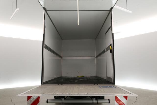 Iveco DAILY 35S18H 3.0 410 | 180PK | Bakwagen | Zijdeur | Laadklep | Laadbak | Airco | 3 Zits | Carplay