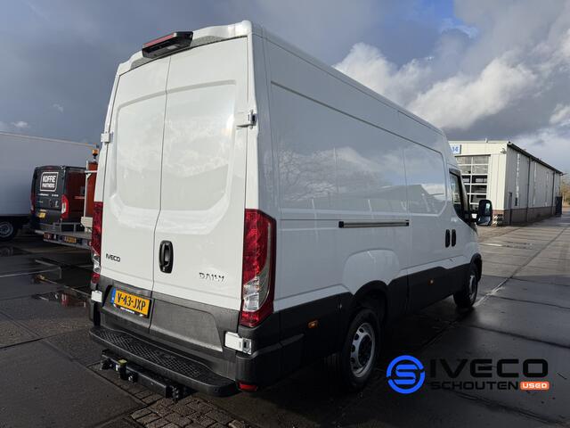 Iveco DAILY 35S18V A8 Adaptive Cruise control - Automaat- L3H2 -176pk - Trekhaak