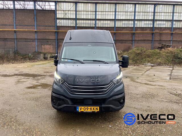 Iveco DAILY 40C18V A8 Cruise control - Dubbellucht - Automaat- L3H2 -176pk - Trekhaak