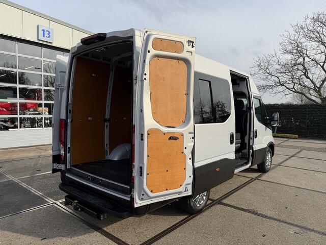 Iveco DAILY MULTICAB IS35SC2AA A8 Luchtvering - Adaptive Cruise Control - Automaat- L2H2 - 3.0l 176pk - Camera - Trekhaak Standplaats: Almkerk