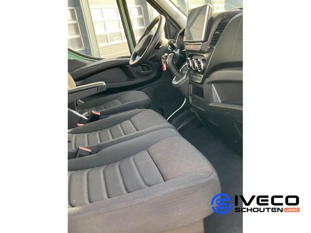 Iveco DAILY 35S16V A8 Cruise Control - Automaat - L2H2 - 2.3L 157pk - Camera - Trekhaak - BPM-vrij Standplaats: Etten-Leur