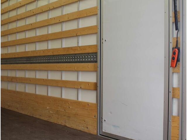 Iveco DAILY 42C18 HA8 Bakwagen Aut. Dubbellucht Laadklep Cam/Cruise/Airco