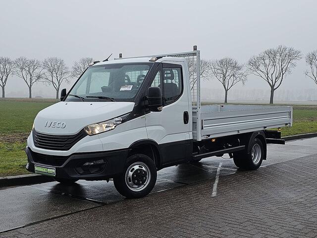Iveco DAILY 35C16V 2.3 352 open llaadbak, 4m., 3.0L, airco, dubbel lucht, trekhaak, 23 dkm.