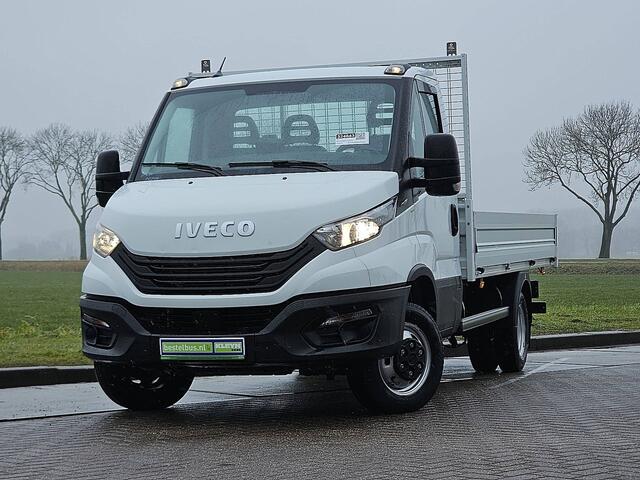 Iveco DAILY 35C16V 2.3 352 open llaadbak, 4m., 3.0L, airco, dubbel lucht, trekhaak, 23 dkm.