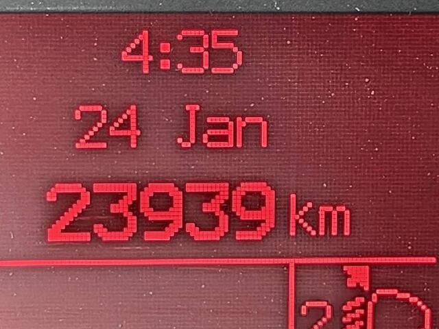 Iveco DAILY 35C16V 2.3 352 open llaadbak, 4m., 3.0L, airco, dubbel lucht, trekhaak, 23 dkm.