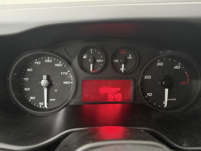 Iveco DAILY 35C16 Bakwagen+Laadklep | Gearbox not ok !!!! | Airco | 3-zits