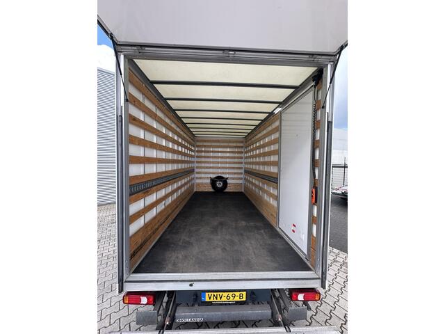 Iveco DAILY 35C18H 3.0 bakwagen met laadklep Automaat 180PK