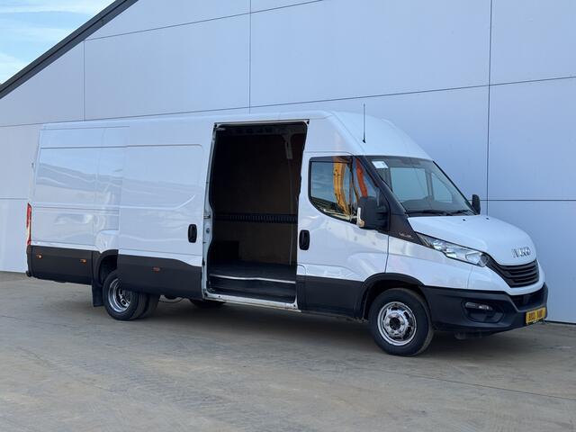 Iveco DAILY 35C14 2.3 L3H2 Dubbellucht Airco Cruise Control Trekhaak Luchtgeveerde Stoel