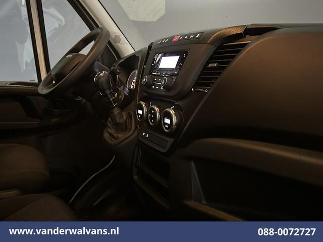 Iveco DAILY 35S16 2.3 157pk L3H2 Euro6 Airco | Parkeersensoren | 3500kg trekvermogen Bijrijdersbank