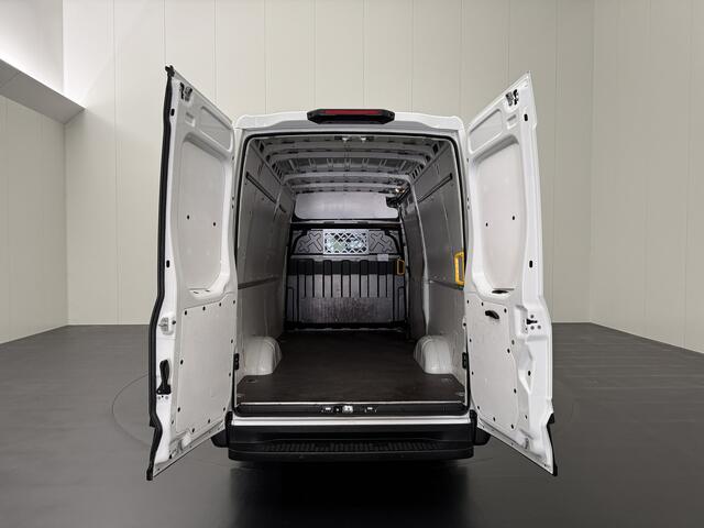 Iveco DAILY 35S16 L2H2 | 3500 Kg trekgewicht ( 2024) | Airco | Betimmering | 3-Zits