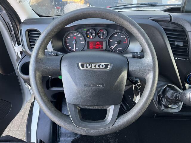 Iveco DAILY 35S12D 2.3 345 Openlaadbak Airco Trekhaak 3500kg trekgewicht 7-Persoons Open laadbak Pick-up Bakwagen P-up Euro 6 Bpm vrij voor particulier gebruik!!