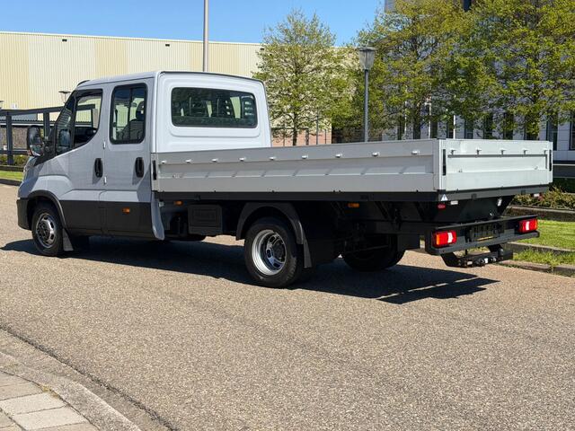 Iveco DAILY 35C18 Dubbelcabine Openlaadbak Automaat Airco Cruisecontrol Trekhaak